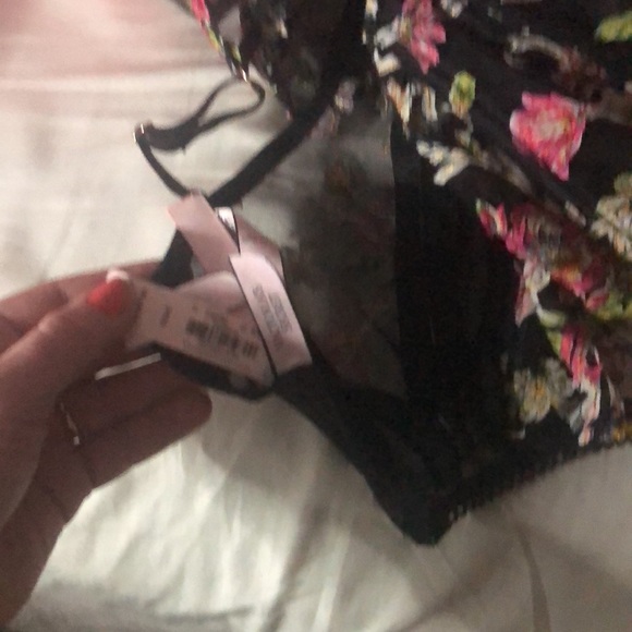 Victoria’s Secret Dream Angel’s Unlined Bustier Bra Top - Picture 9 of 9